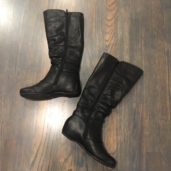 SOLD - Picture 2 of 8